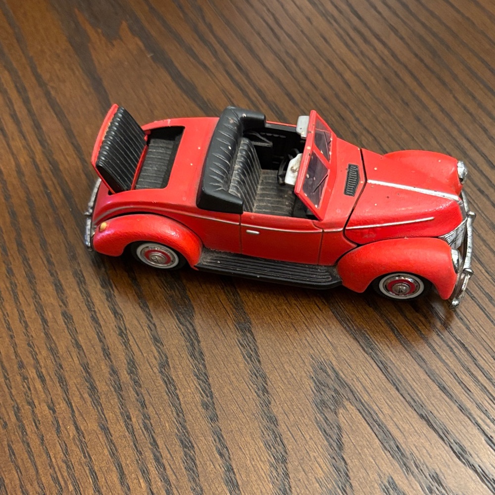 Vintage 1940 Ford Roadster Convertible With Rumble Seat
